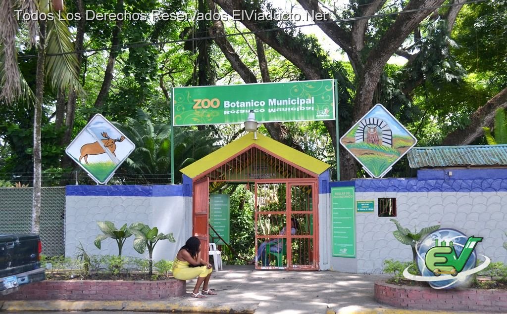 Zoológico Botánico de Moca