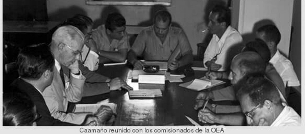 Caamaño reunido con los comisionados de la OEA