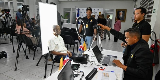 Más de cuatro millones de dominicanos ya tienen la nueva cédula y el proceso entra en su recta final