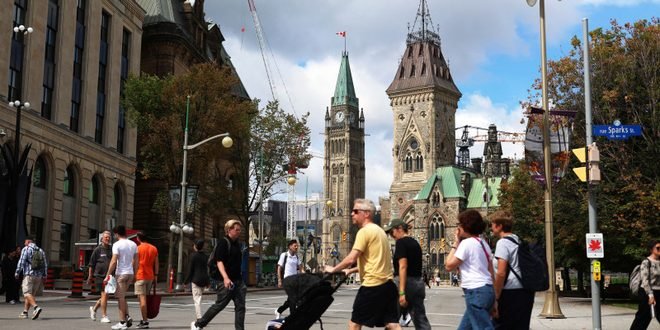 Canadá atrae a científicos desencantados con las políticas de Donald Trump en EE. UU.