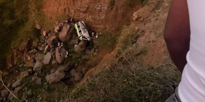 Tragedia en Cabo Verde: al menos 25 muertos tras caer un autobús por un barranco