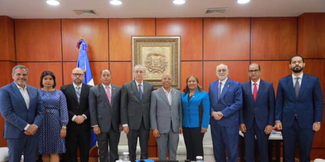 Transformación urbana: Subero Isa entrega proyecto para renovar el Ensanche La Fe y construir un estadio de Grandes Ligas