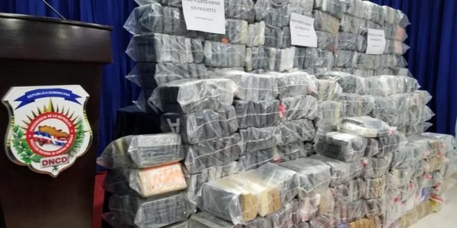 ¿Policías y militares con licencia para traficar drogas? Las investigaciones que no llegan a nada