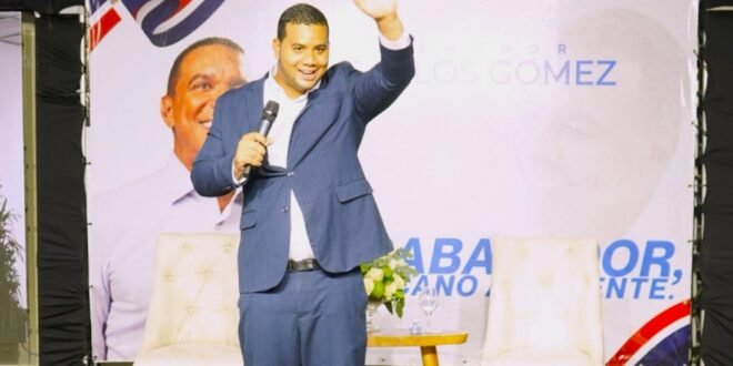 “El futuro que nos espera”: Darian Vargas inspira a Moca con un mensaje de fe, educación y esperanza