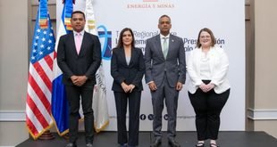 Ministro Joel Santos destaca el interés del Gobierno en la energía nuclear para el sistema eléctrico