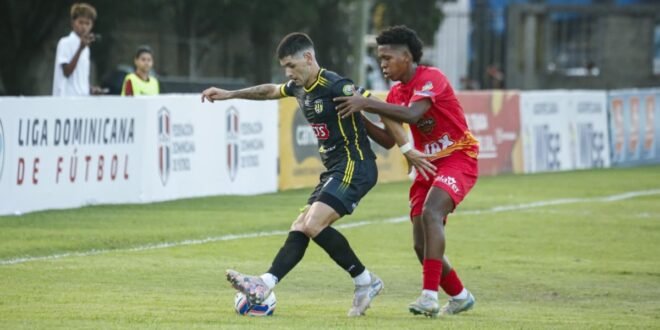 Moca FC y Atlético Vega Real empate sin goles en el inicio de la LDF 2026-2027