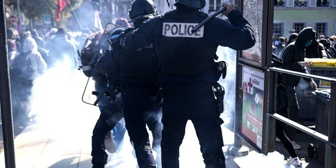 Doble rasero: Irán acusa a Francia por la dura represión a protestas estudiantiles