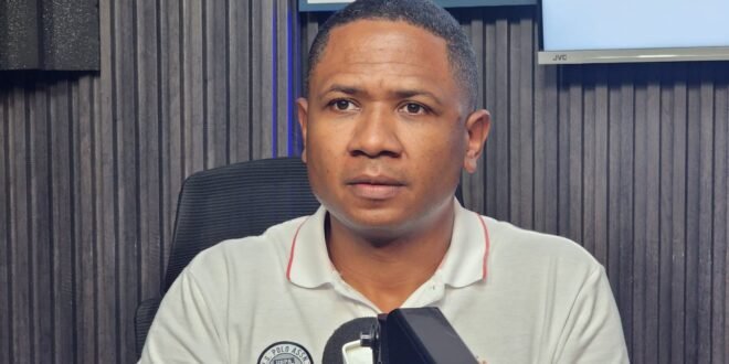 Regidor Frank Medina Defiende la Gestión de Abinader y Explica el Aumento del Consumo Energético en RD