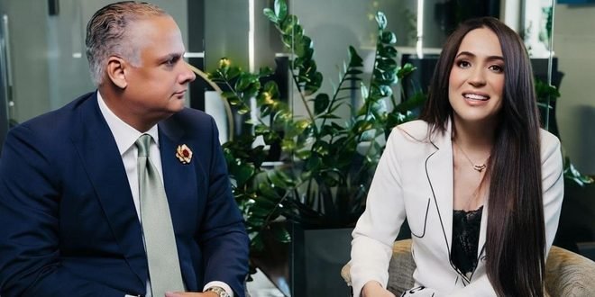 Karen Yapoort da plazo de 48 horas para borrar falsas informaciones sobre su divorcio