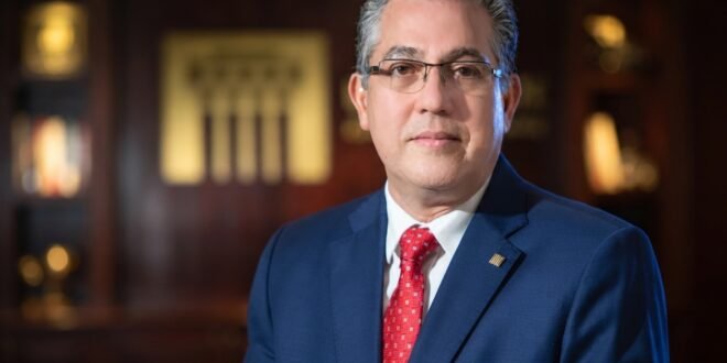 Luto en las letras y la comunicación: Fallece el destacado escritor y exdirector del Banco Central Luis Martín Gómez