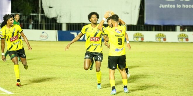 ¡Gol de Oro! Parra le da la victoria al MOCA FC en La Vega