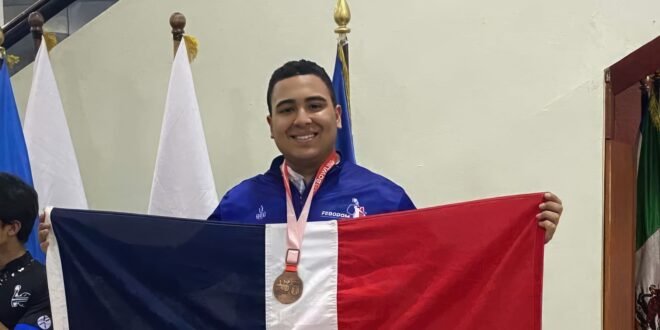 Manuel Ortega se cuelga el bronce en el Panamericano Juvenil de Boliche en Guatemala