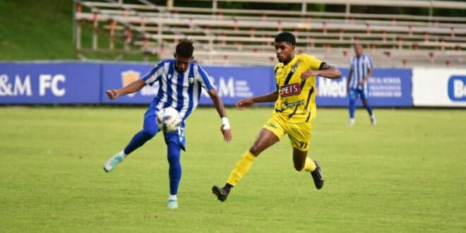 Moca FC rescata empate 2-2 ante la O&M en vibrante duelo de la Liga Dominicana de Fútbol