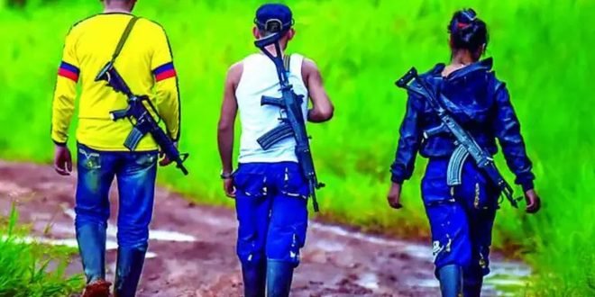 Reclutamiento 2.0 en Colombia: La trampa digital que atrapa a más de mil menores