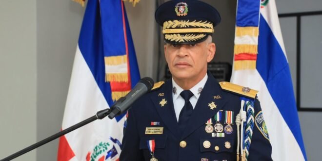 Nuevo Director General de la Policía Nacional Encabeza Encuentro con Altos Mandos para Consolidar la Unidad y el Liderazgo Institucional