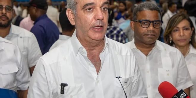 Abinader advierte a bandas haitianas: «La van a pasar muy mal si se acercan»
