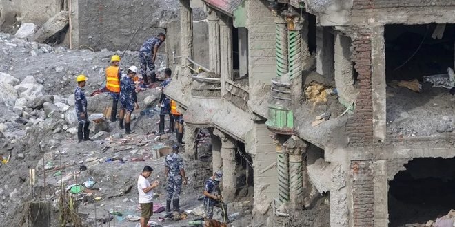 5.100 desaparecidos y complejos trabajos de identificación a dos semanas de la riada en Nepal