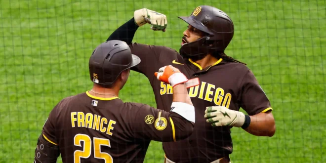 Fernando Tatis Jr. Brilla con Dos Jonrones y Espectacular Robo a Francisco Lindor en Triunfo de los Padres sobre los Mets