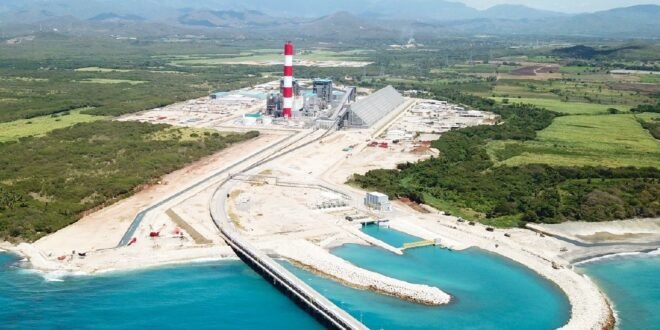 Unidad 2 de Punta Catalina reinicia operaciones tras cinco días fuera de servicio