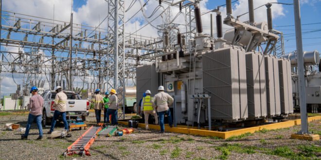 Gobierno declara emergencia en el sector eléctrico por riesgo de déficit de energía