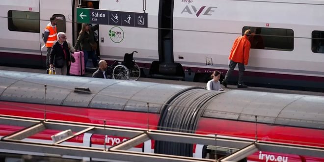 Van 64 muerto: los tres sistemas de seguridad fallaron antes de la tragedia ferroviaria en Madrid-Sevilla