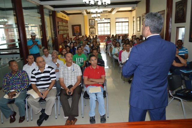 Cabildo Imparte Taller Municipalidad y Redes Sociales