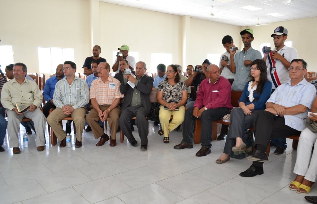 Comunidad asistente al conversatorio