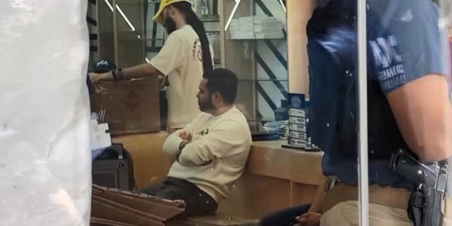 Fiscalía y Aduanas realizan operativo en tienda “Luz Conexión” de Moca por investigación aduanal